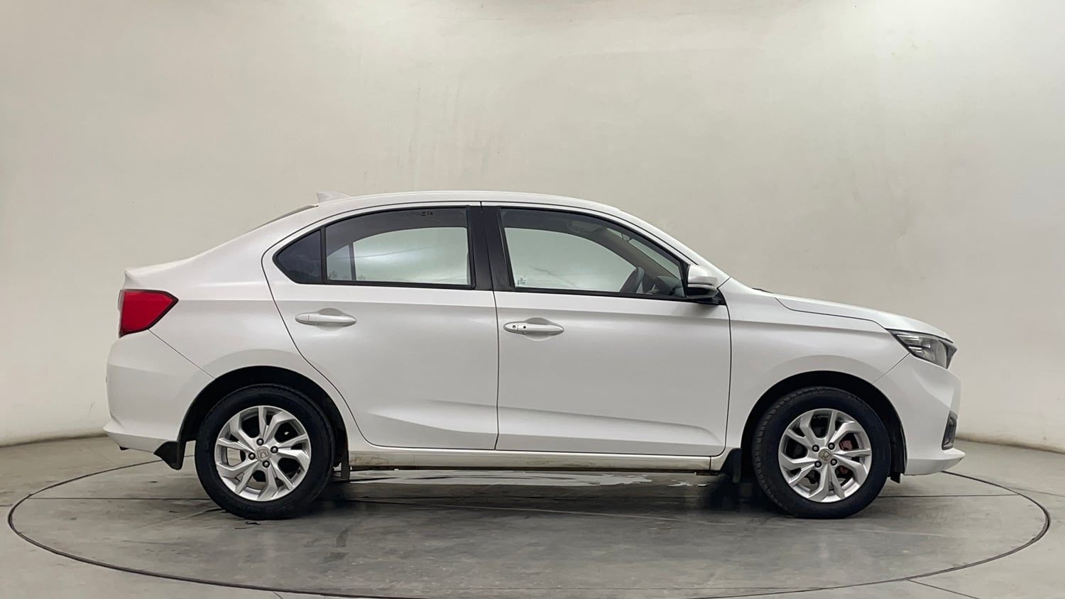 Used 2020 Honda Amaze 1.5 VX MT Diesel Diesel Manual exterior RIGHT SIDE VIEW