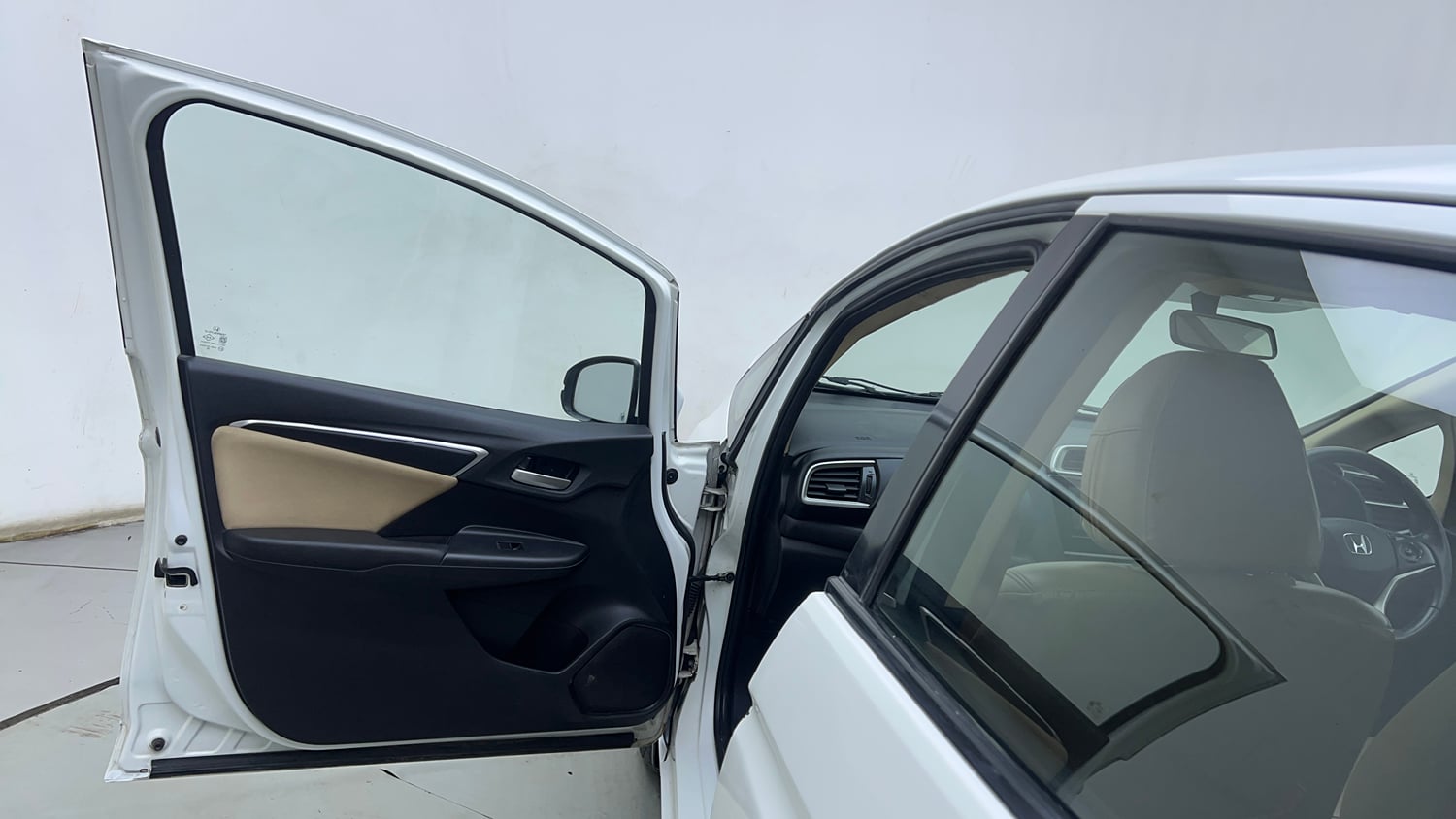Used 2018 Honda Jazz VX CVT Petrol Petrol Automatic interior LEFT FRONT DOOR OPEN VIEW