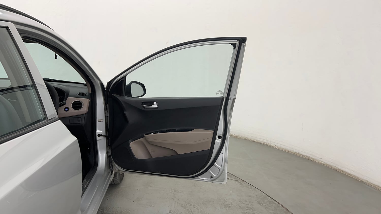 Used 2016 Hyundai Grand i10 Asta AT 1.2 Kappa VTVT Petrol Automatic interior RIGHT FRONT DOOR OPEN VIEW