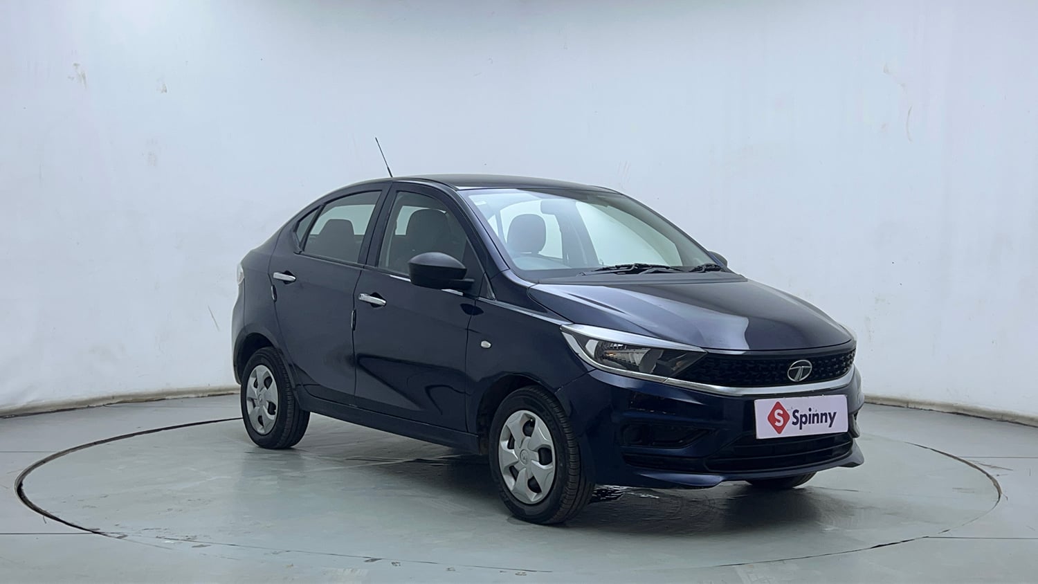 Used 2021 Tata Tigor XM Petrol Manual exterior RIGHT FRONT CORNER VIEW