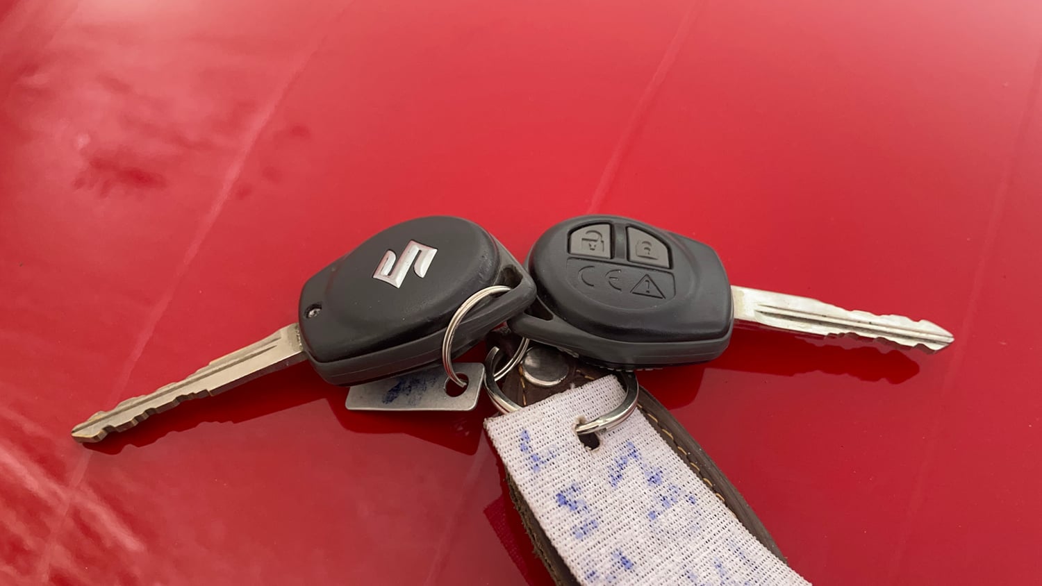 Used 2020 Maruti Suzuki Swift VXi Petrol Manual extra CAR KEY VIEW