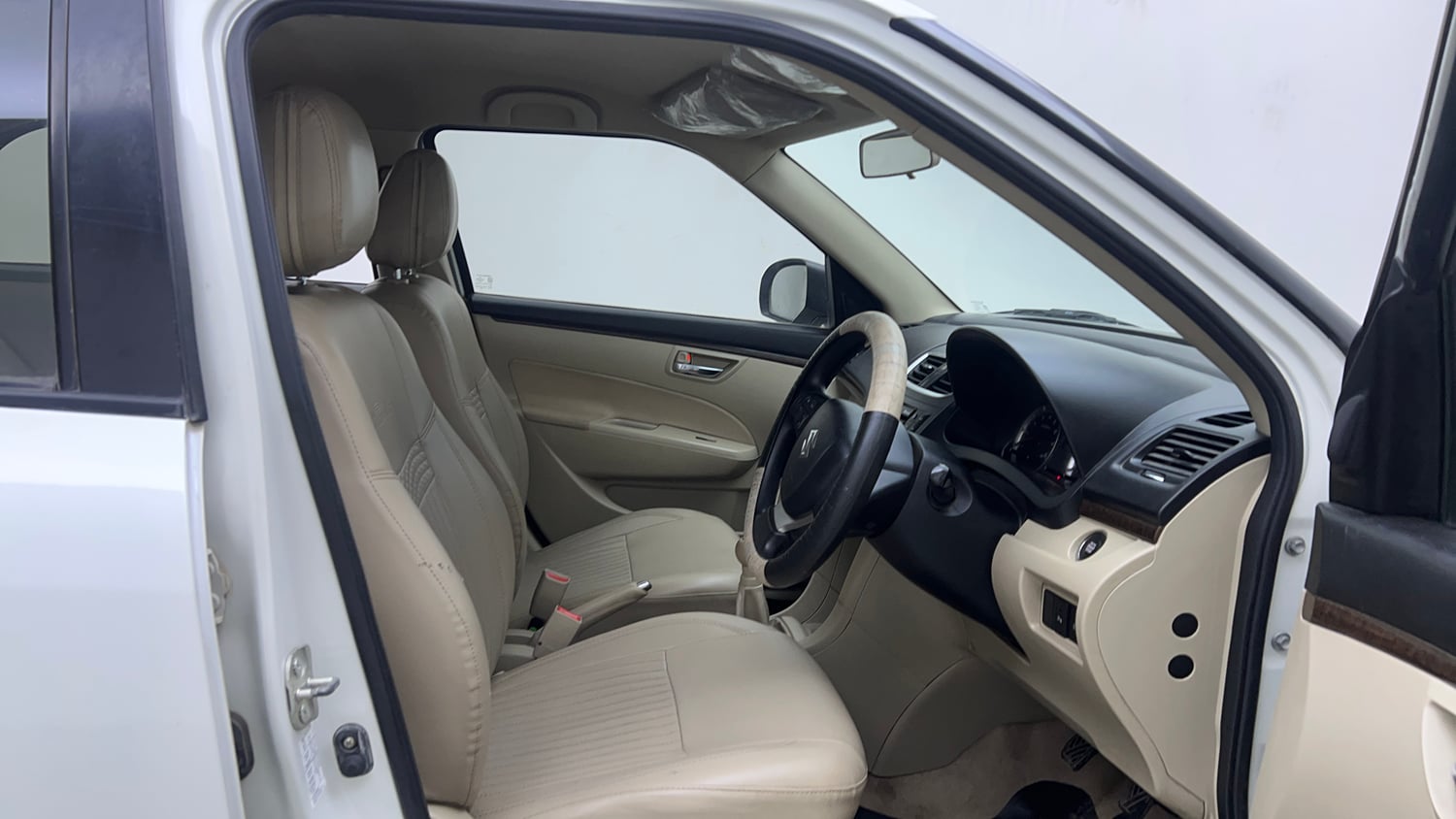 Used 2016 Maruti Suzuki Swift Dzire ZXI Petrol Manual interior RIGHT SIDE FRONT DOOR CABIN VIEW