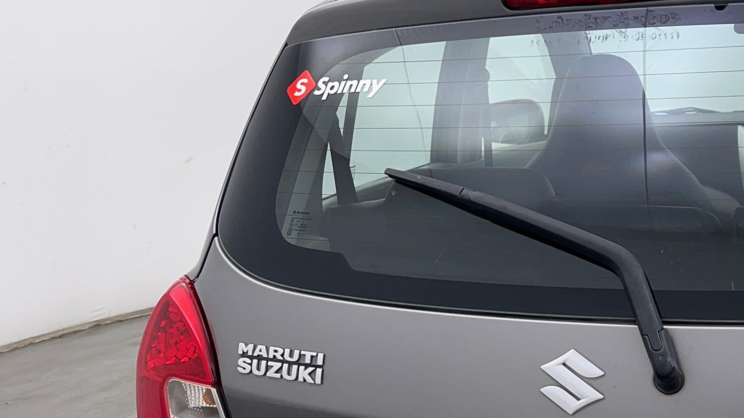 Used 2016 Maruti Suzuki Celerio ZXi AMT Petrol Automatic top_features Rear wiper