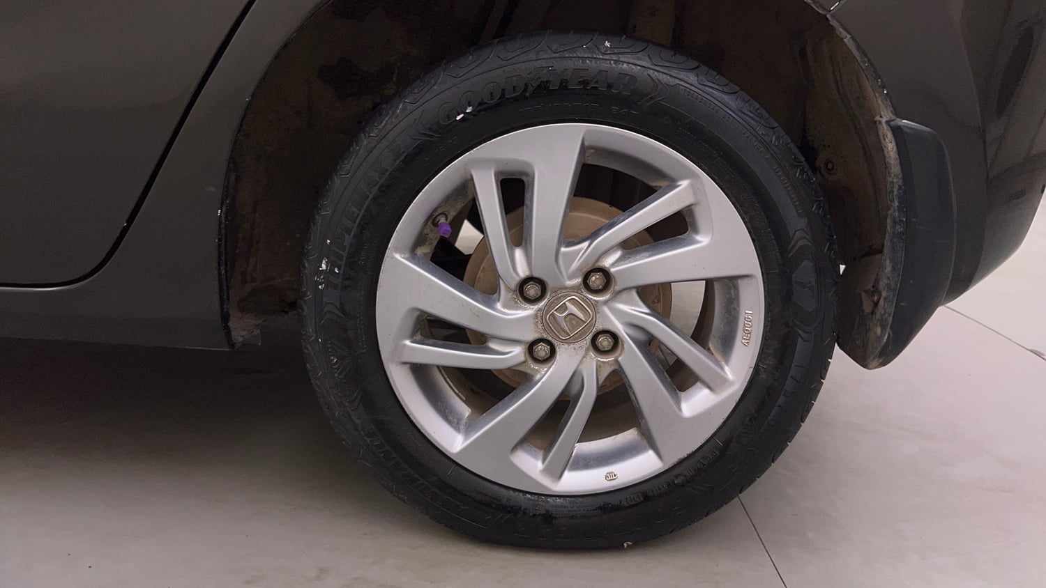 Used 2018 Honda Jazz V CVT Petrol Petrol Automatic tyres LEFT REAR TYRE RIM VIEW