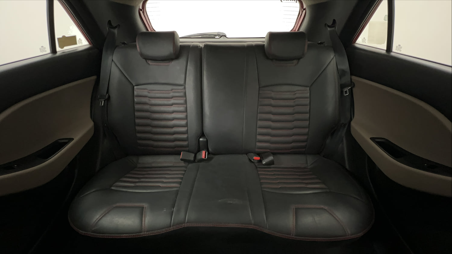 Used 2015 Hyundai Elite i20 Asta 1.2 Petrol Manual interior REAR SEAT CONDITION VIEW