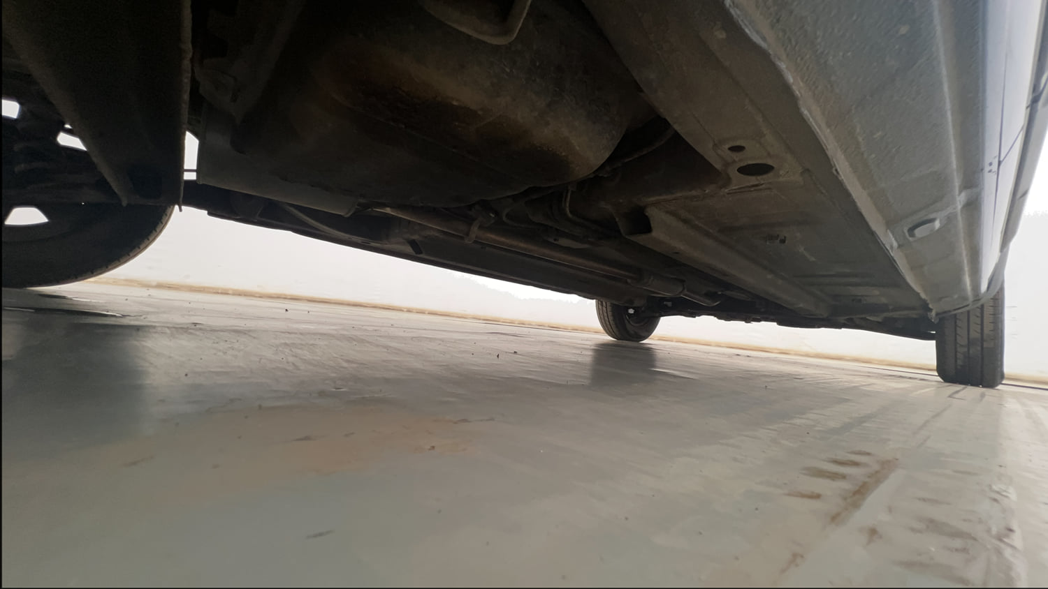 Used 2018 Renault Kwid CLIMBER 1.0 Petrol Manual extra REAR RIGHT UNDERBODY VIEW