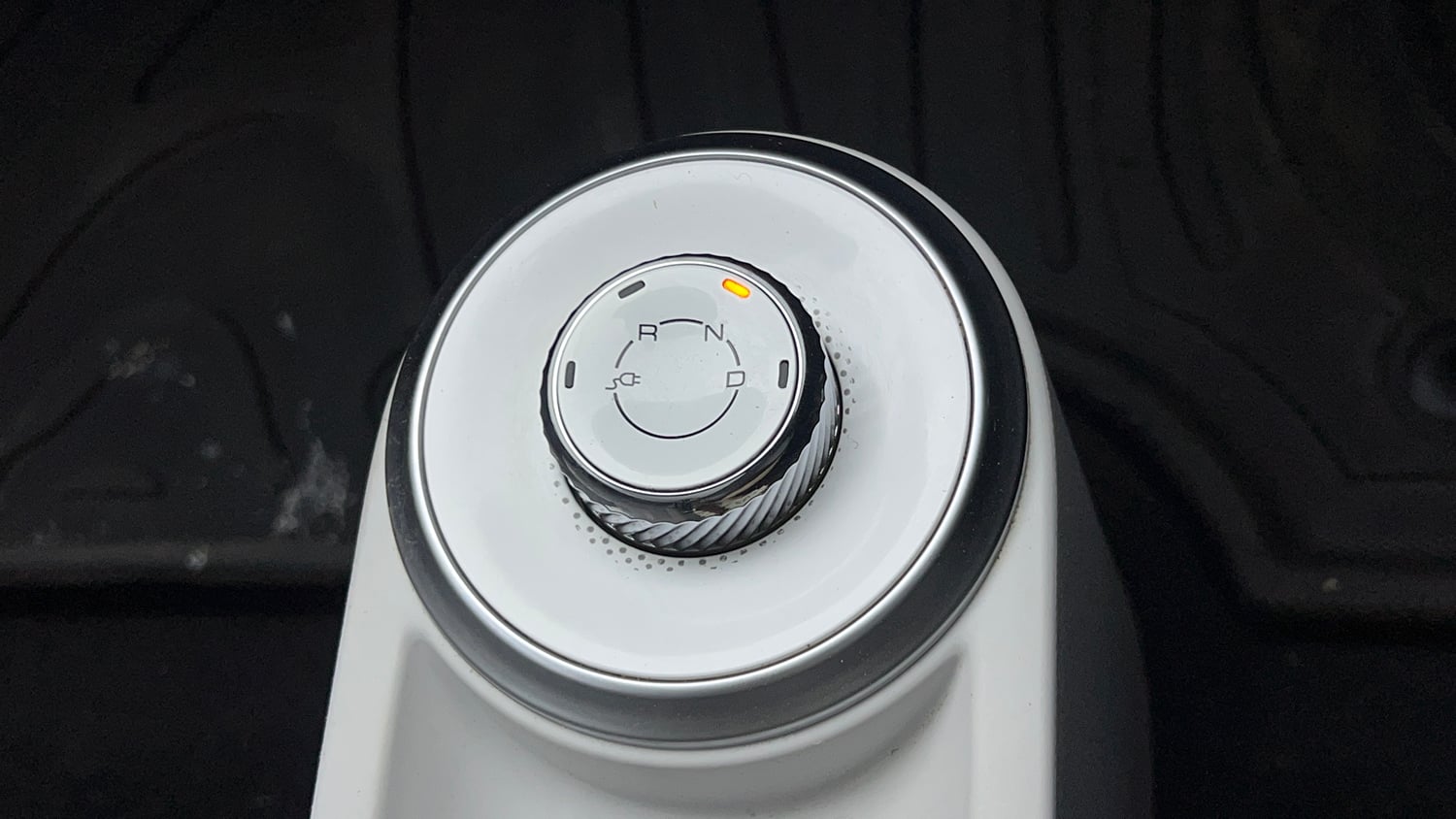 Used 2024 MG Motors Comet EV Excite Electric Automatic interior GEAR  KNOB VIEW