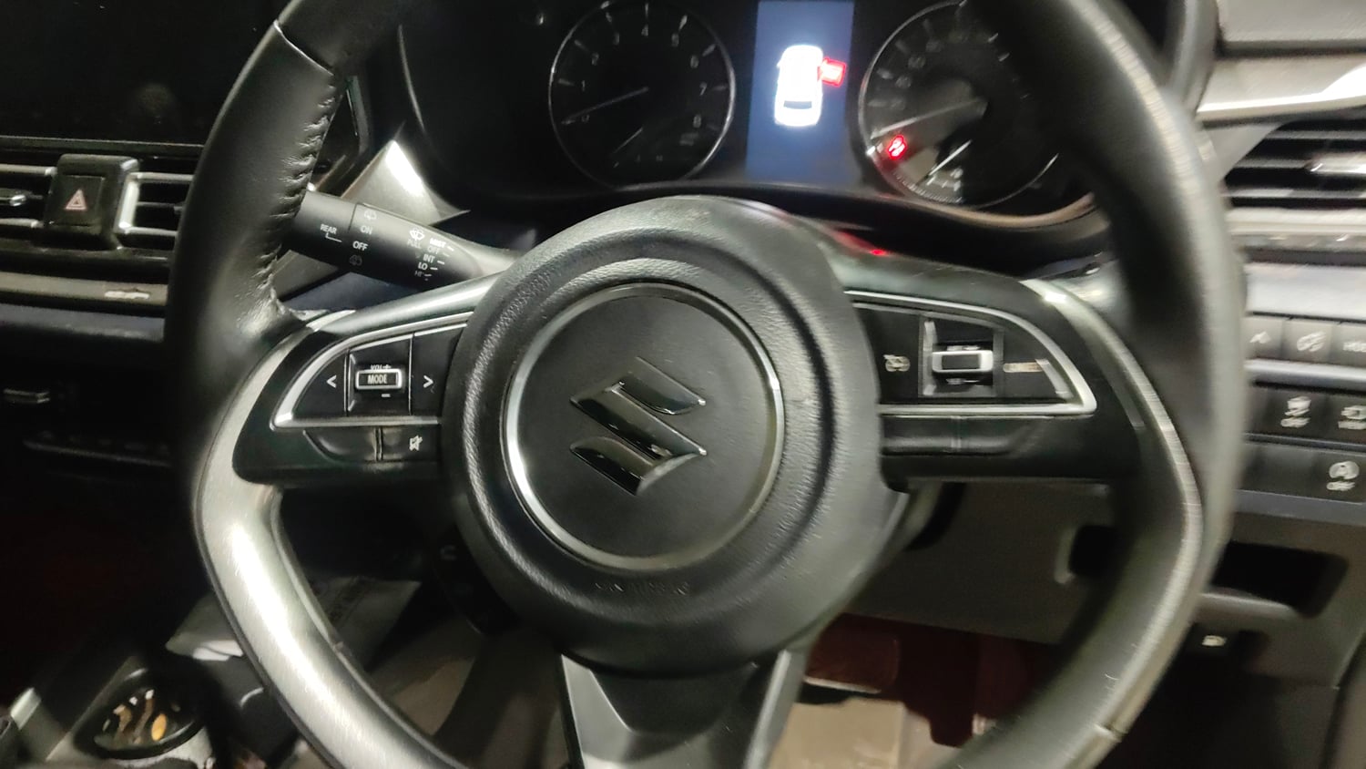 Used 2023 Maruti Suzuki Baleno Alpha AGS Petrol Automatic top_features Cruise control