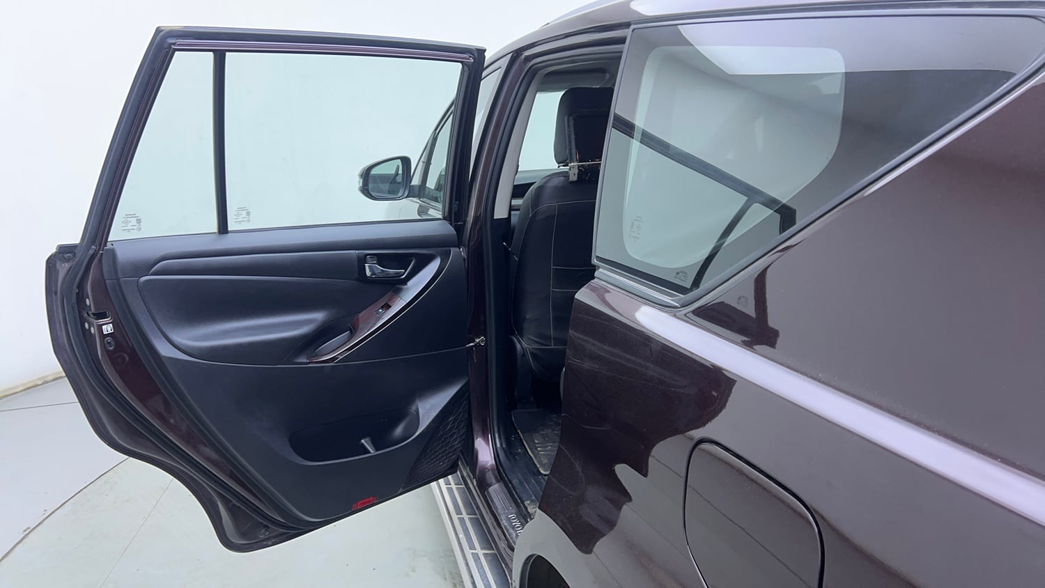Used 2016 Toyota Innova Crysta 2.4 G 7 STR Diesel Manual interior LEFT REAR DOOR OPEN VIEW