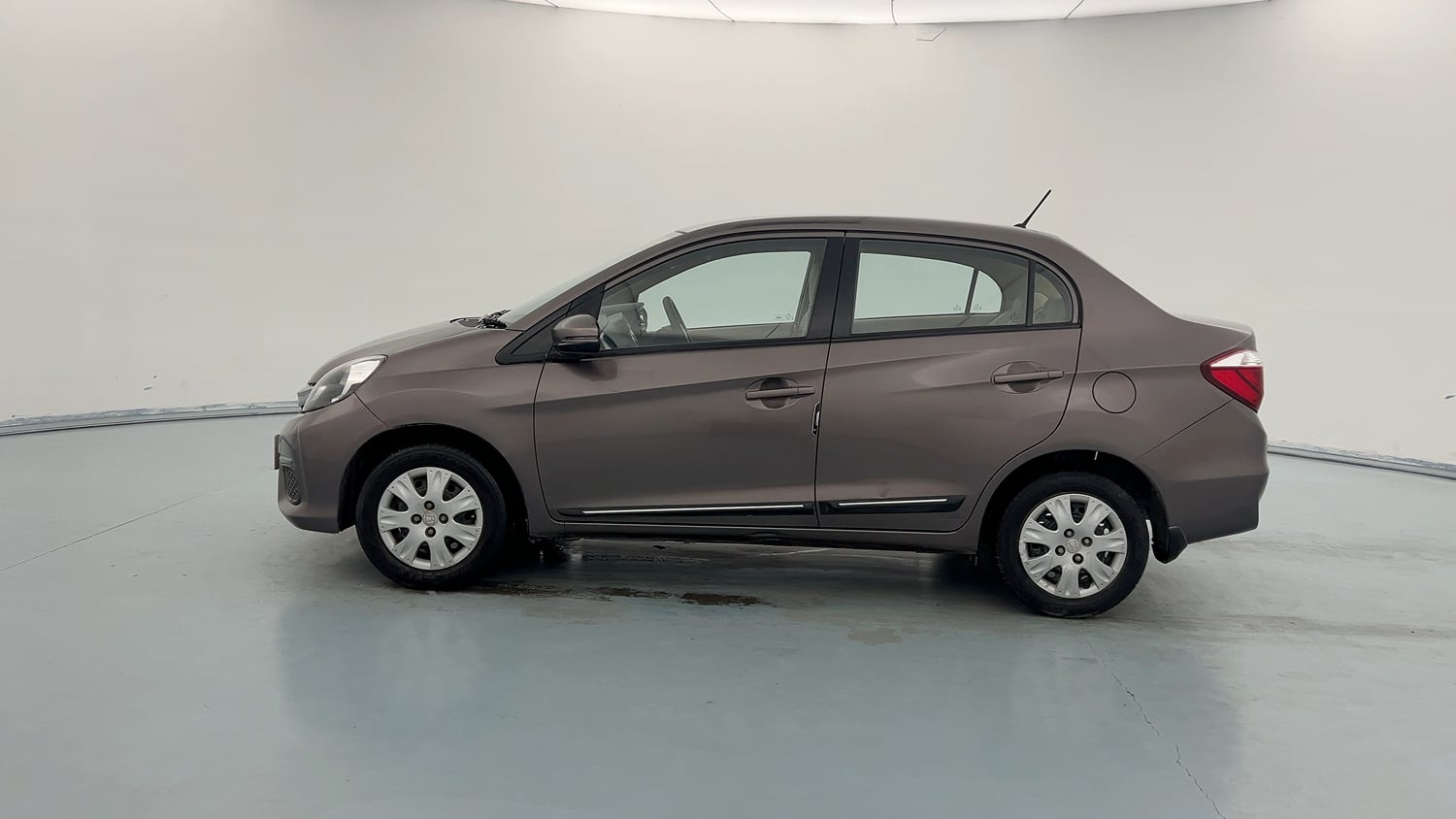 Used 2016 Honda Amaze 1.2 SX i-VTEC Petrol Manual exterior LEFT SIDE VIEW