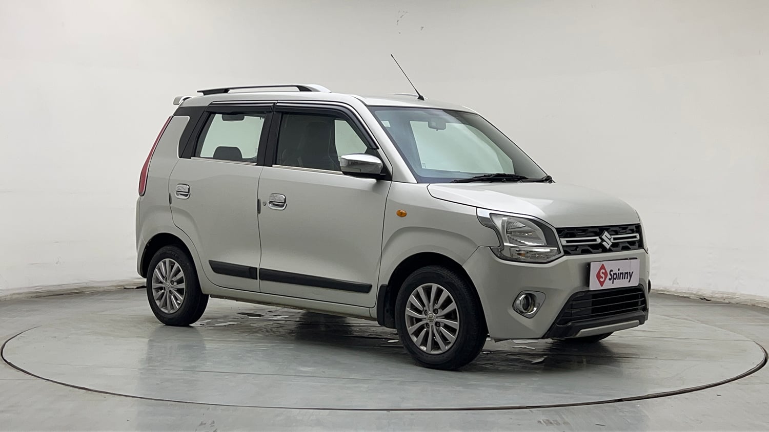 Used 2019 Maruti Suzuki Wagon R VXi 1.2 Petrol Manual exterior RIGHT FRONT CORNER VIEW