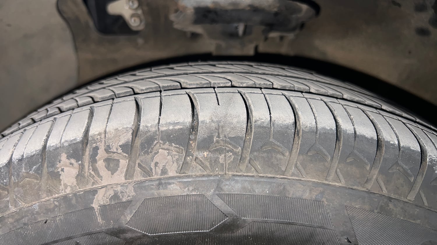Used 2015 Hyundai Xcent S 1.2 Petrol Manual tyres LEFT FRONT TYRE TREAD VIEW