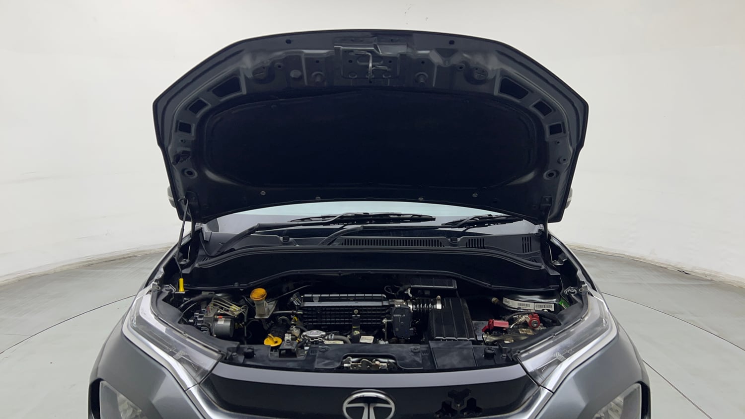 Used 2024 Tata Punch Accomplished iCNG Cng Manual engine ENGINE & BONNET OPEN FRONT VIEW
