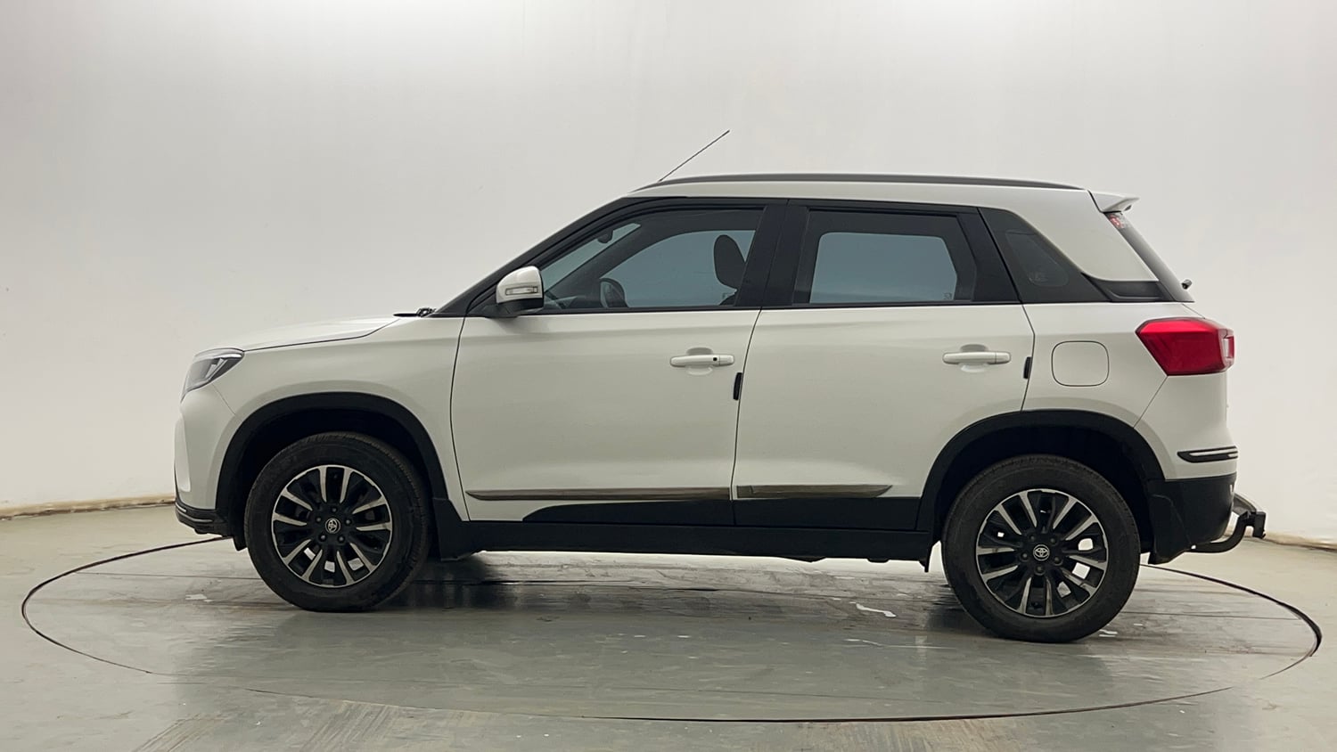 Used 2022 Toyota Urban Cruiser Premium Grade MT Petrol Manual exterior LEFT SIDE VIEW