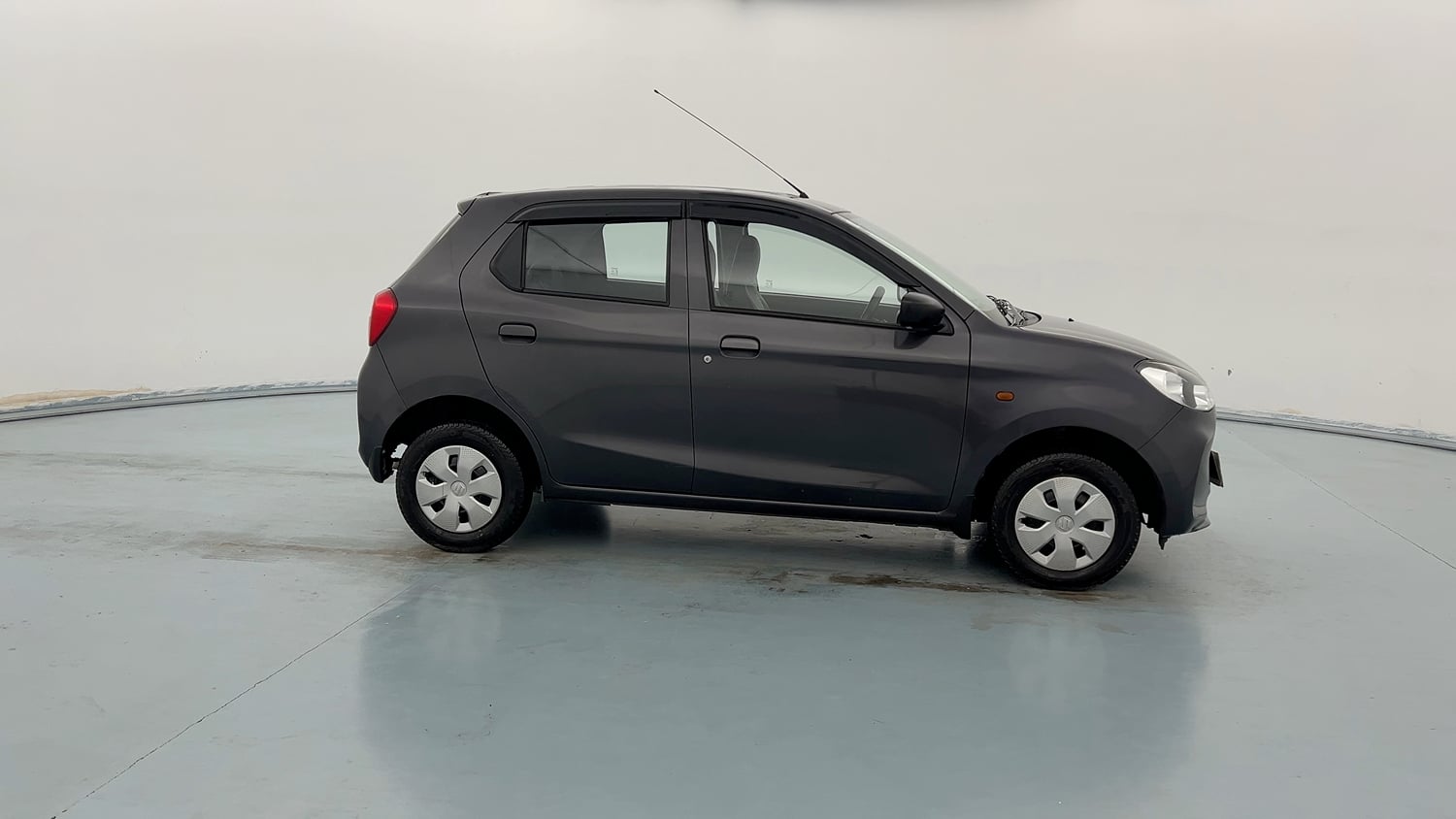 Used 2023 Maruti Suzuki Alto K10 VXi Petrol Manual exterior RIGHT SIDE VIEW