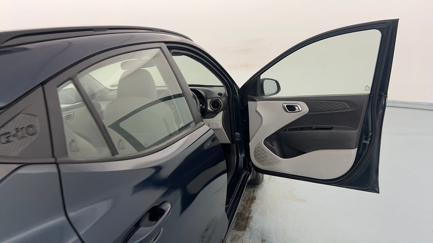 Used 2021 Hyundai Grand i10 Nios Sportz 1.2 Kappa VTVT Petrol Manual interior RIGHT FRONT DOOR OPEN VIEW