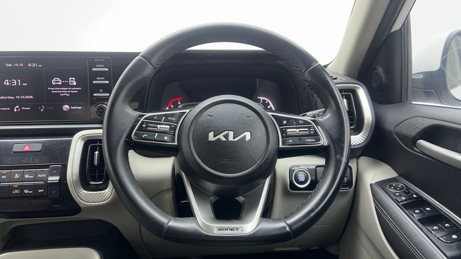 Used 2023 Kia Sonet HTX 1.5 Diesel Manual interior STEERING VIEW