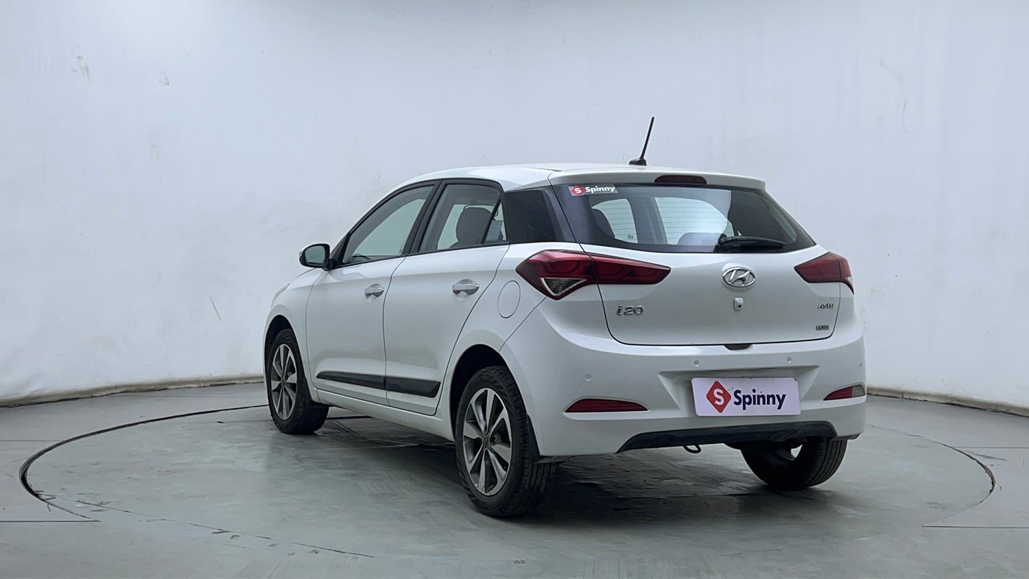 Used 2016 Hyundai Elite i20 Asta 1.4 CRDI Diesel Manual exterior LEFT REAR CORNER VIEW