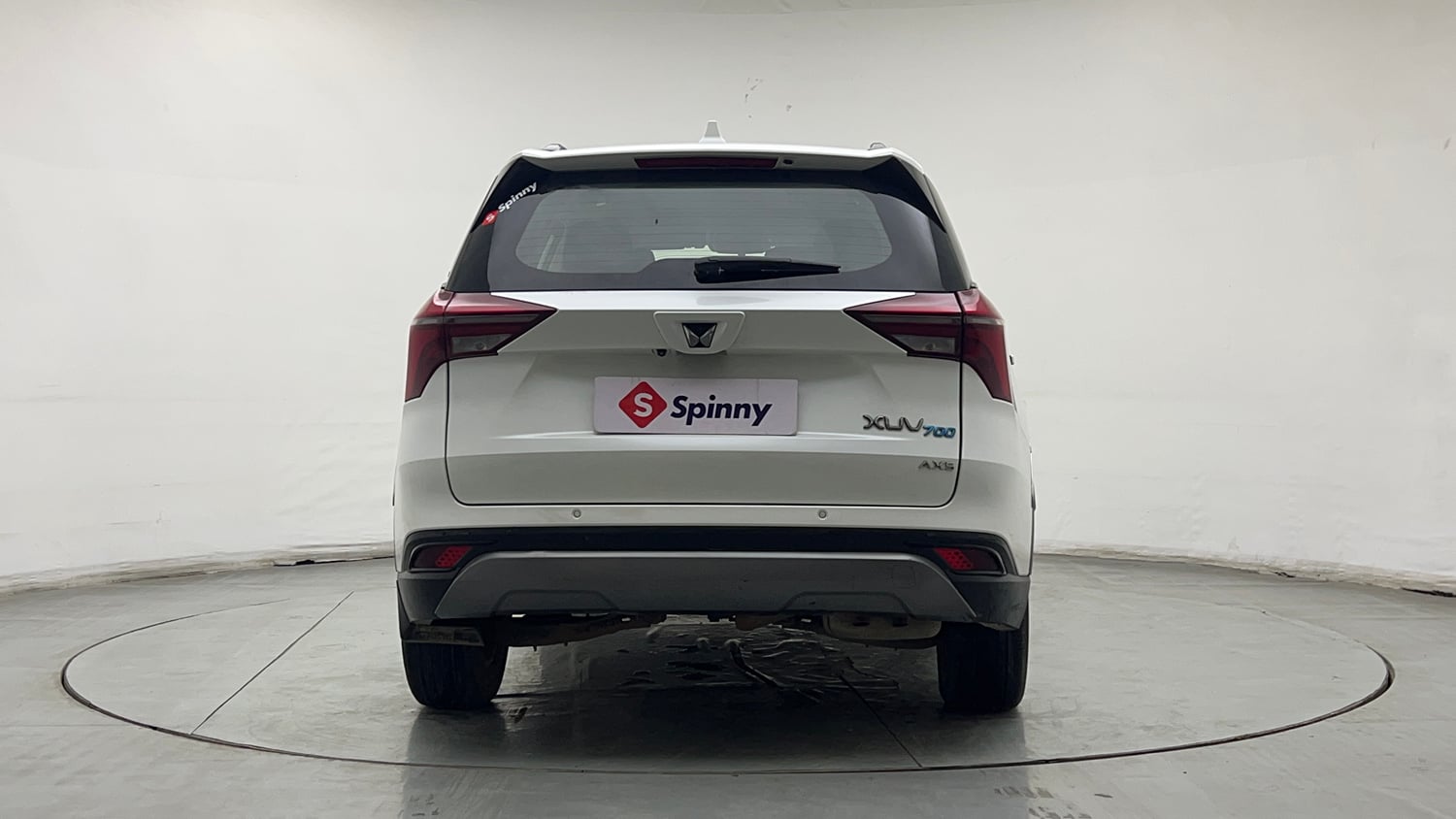 Used 2022 Mahindra XUV700 AX 5 Petrol MT 7 STR Petrol Manual exterior BACK VIEW