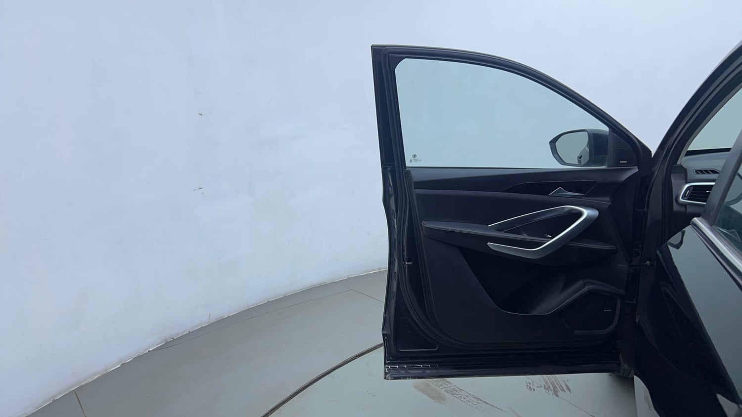 Used 2020 MG Motors Hector Sharp 1.5 DCT Petrol Petrol Automatic interior LEFT FRONT DOOR OPEN VIEW