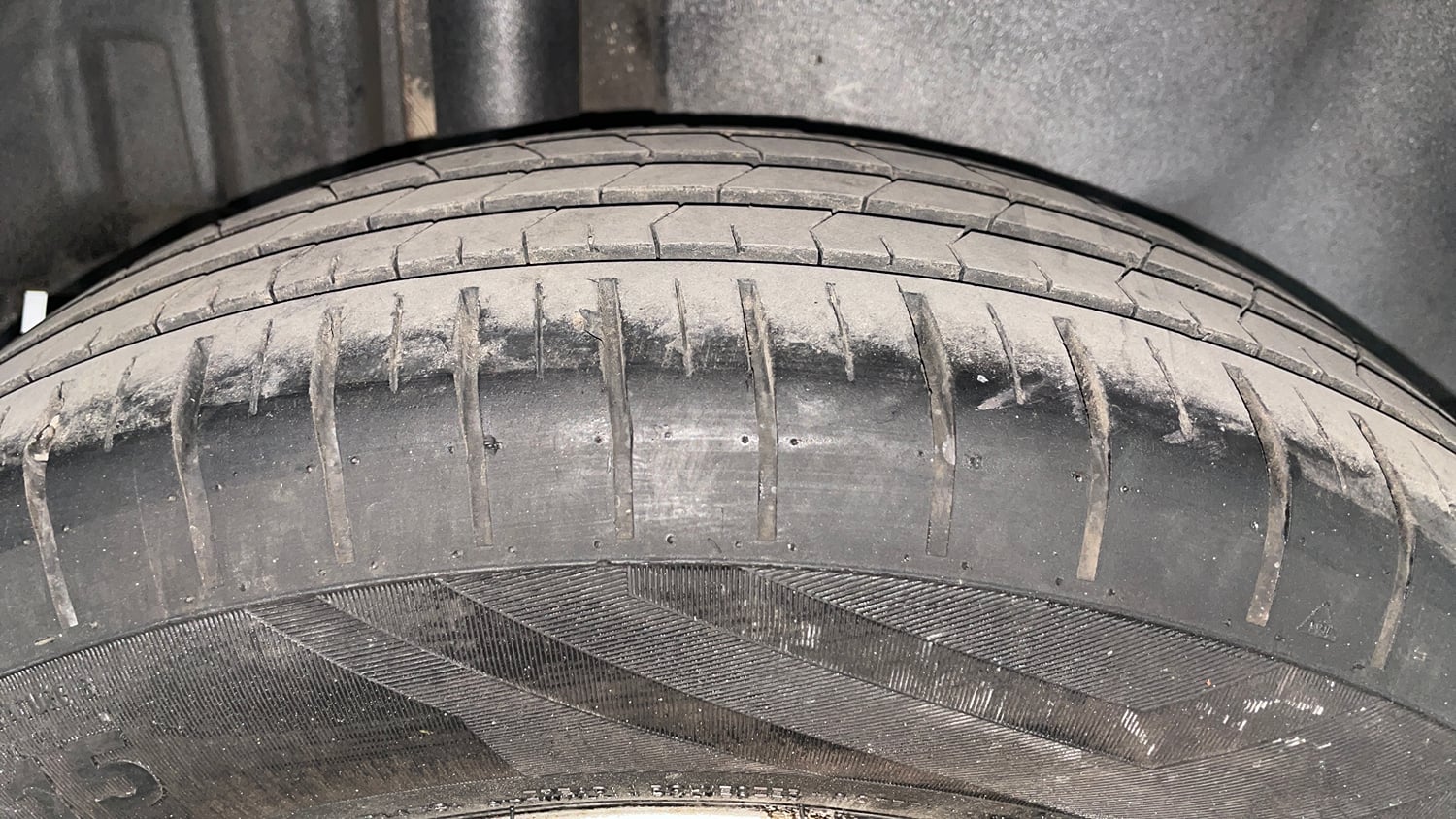 Used 2016 Maruti Suzuki Swift Dzire ZDI Diesel Manual tyres RIGHT REAR TYRE TREAD VIEW