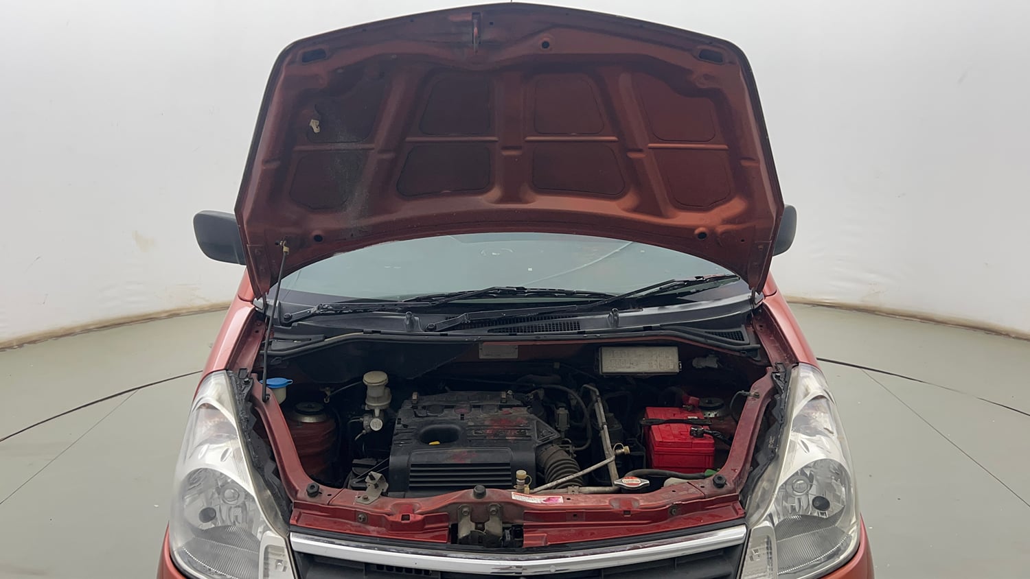 Used 2012 Maruti Suzuki Estilo LXi BS-IV Petrol Manual engine ENGINE & BONNET OPEN FRONT VIEW