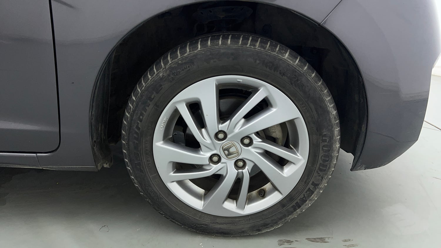 Used 2019 Honda Jazz VX Petrol Petrol Manual tyres RIGHT FRONT TYRE RIM VIEW