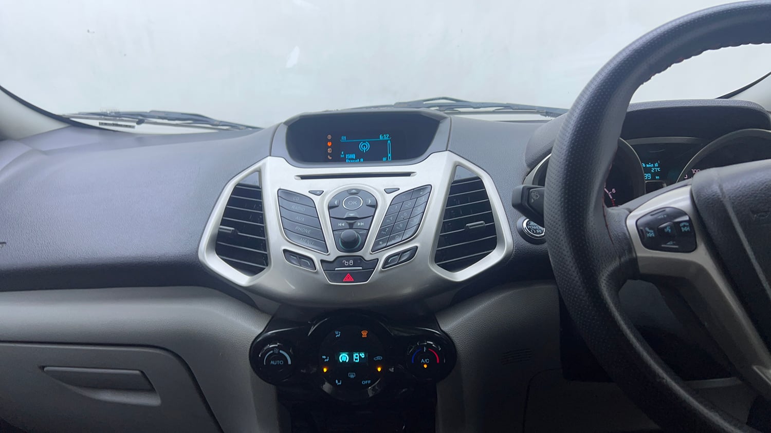 Used 2016 Ford EcoSport Titanium 1.5L Ti-VCT Petrol Manual interior MUSIC SYSTEM & AC CONTROL VIEW