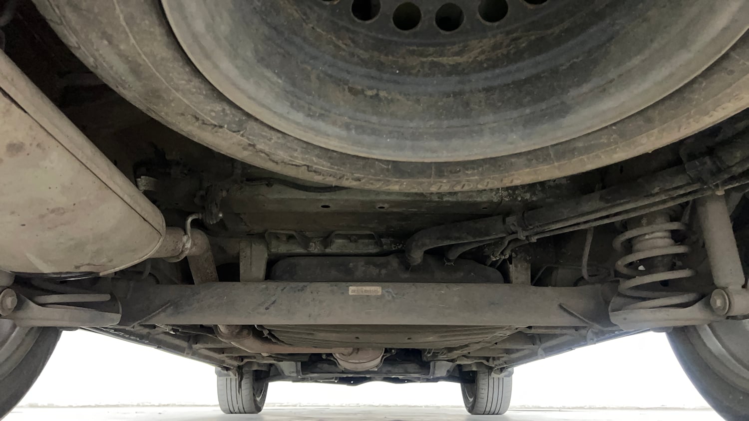 Used 2021 MG Motors Hector Plus Sharp 1.5 Petrol Turbo CVT 6-STR Petrol Automatic extra REAR UNDERBODY VIEW (TAKEN FROM REAR)