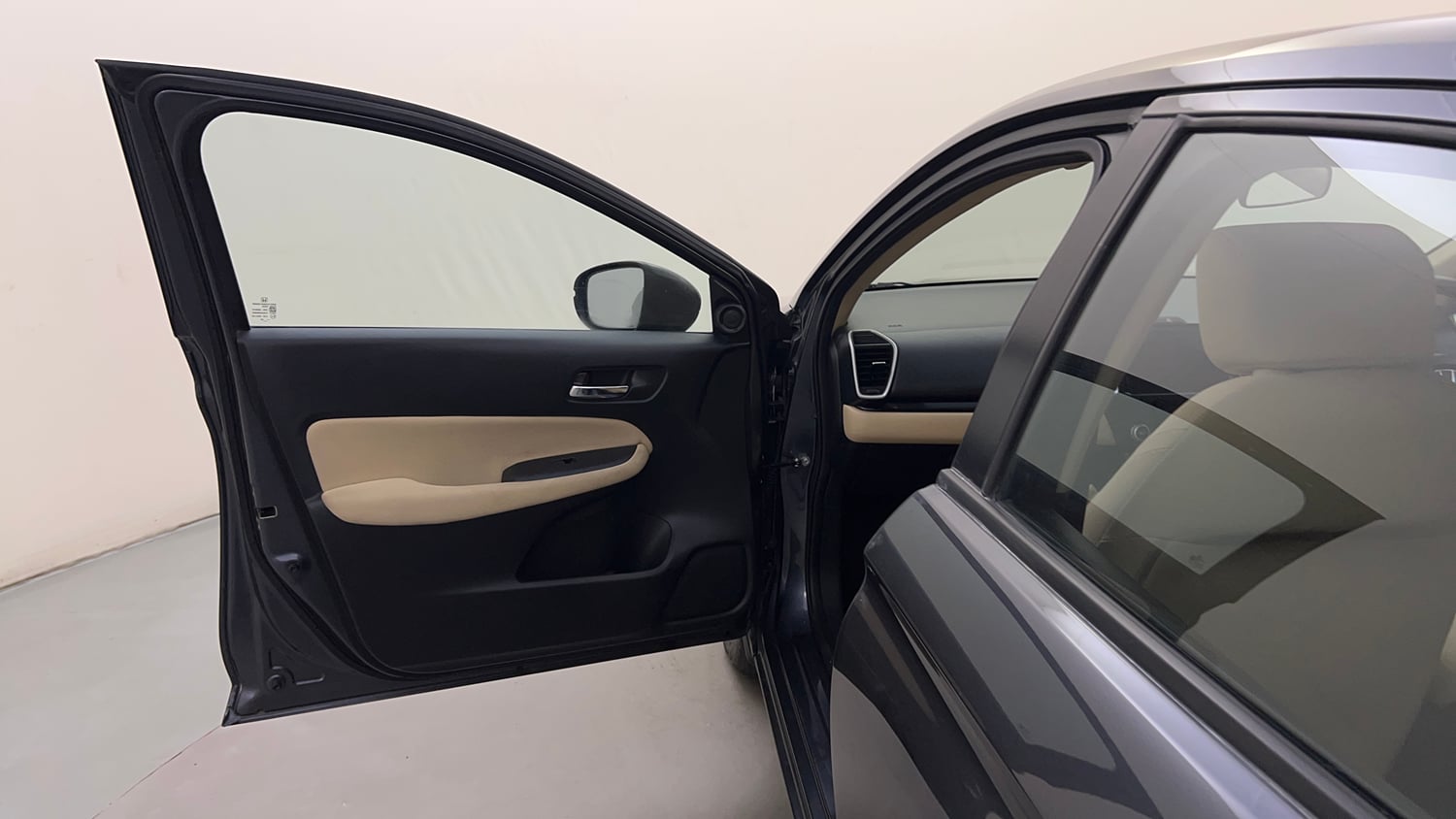 Used 2024 Honda City VX Petrol MT Petrol Manual interior LEFT FRONT DOOR OPEN VIEW