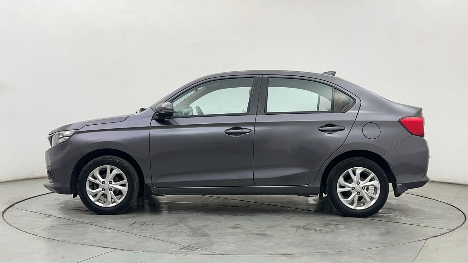 Used 2019 Honda Amaze 1.2 V CVT Petrol Petrol Automatic exterior LEFT SIDE VIEW