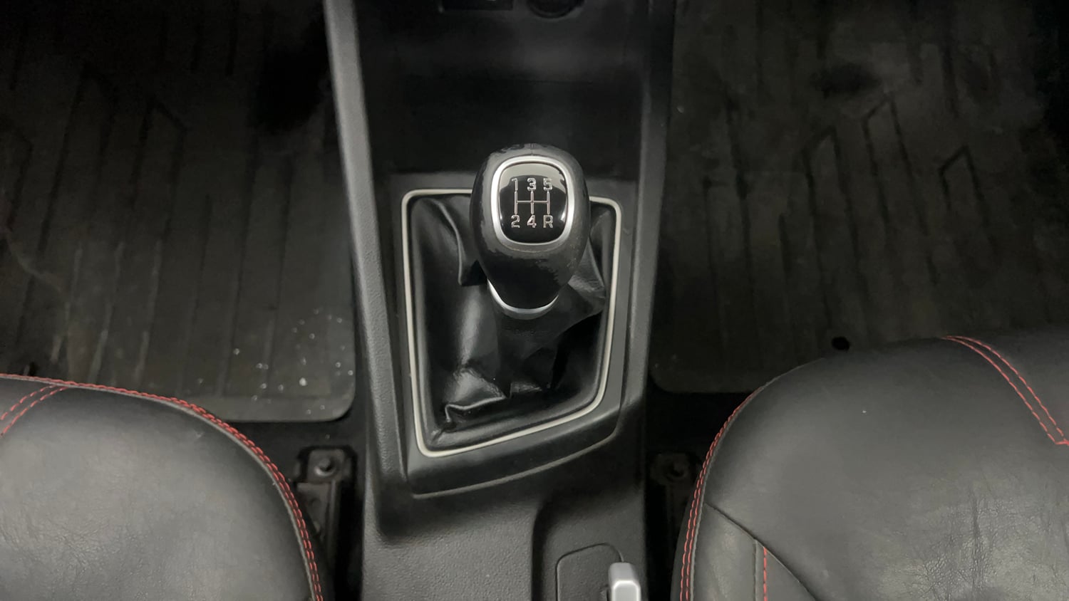 Used 2015 Hyundai Elite i20 Asta 1.2 Petrol Manual interior GEAR  KNOB VIEW