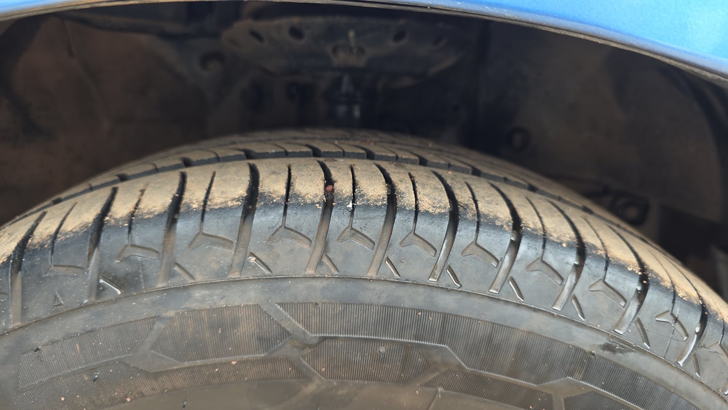 Used 2015 Honda Brio VX AT Petrol Automatic tyres RIGHT FRONT TYRE TREAD VIEW