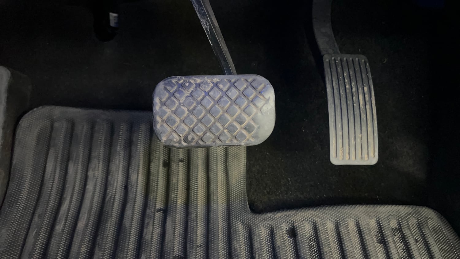 Used 2021 MG Motors Hector Plus Sharp 1.5 Petrol Turbo CVT 6-STR Petrol Automatic interior PEDALS VIEW