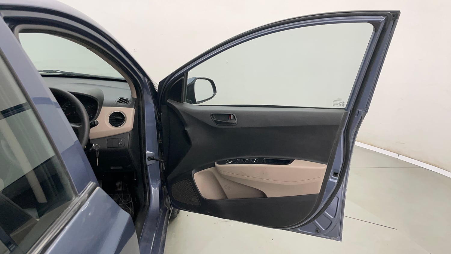Used 2014 Hyundai Grand i10 Magna 1.2 Kappa VTVT Petrol Manual interior RIGHT FRONT DOOR OPEN VIEW