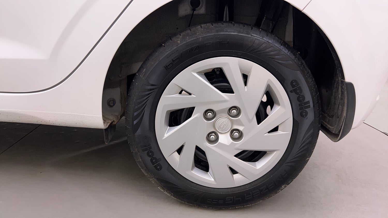 Used 2026 Hyundai Grand i10 Nios Magna 1.2 Kappa Petrol Manual tyres LEFT REAR TYRE RIM VIEW