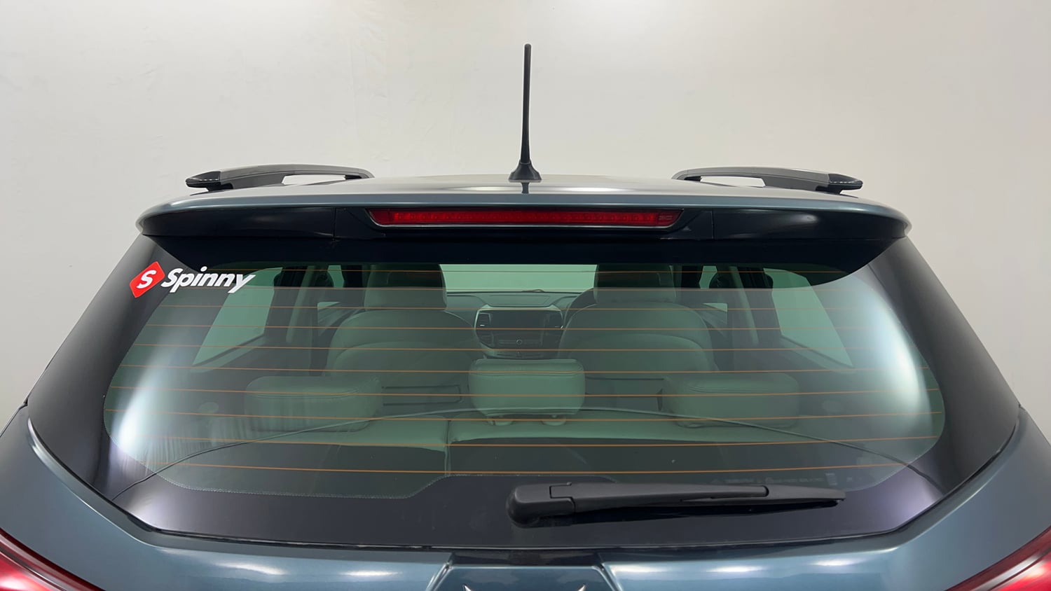 Used 2023 Mahindra XUV 300 W8 (O) 1.2 Petrol AMT Petrol Automatic exterior BACK WINDSHIELD VIEW
