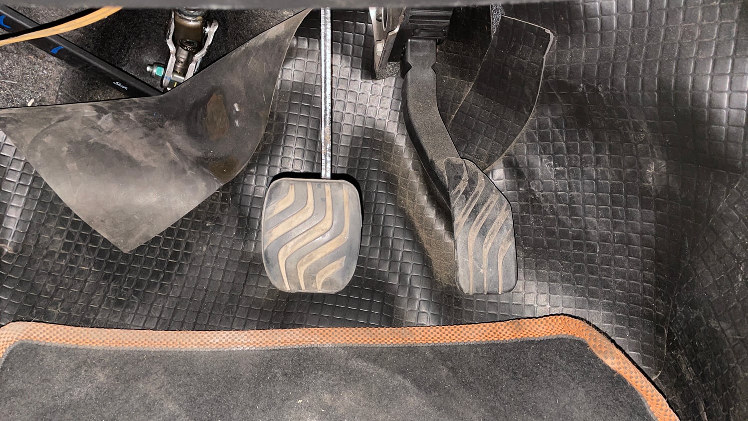 Used 2020 Renault Kwid CLIMBER 1.0 AMT Opt Petrol Automatic interior PEDALS VIEW