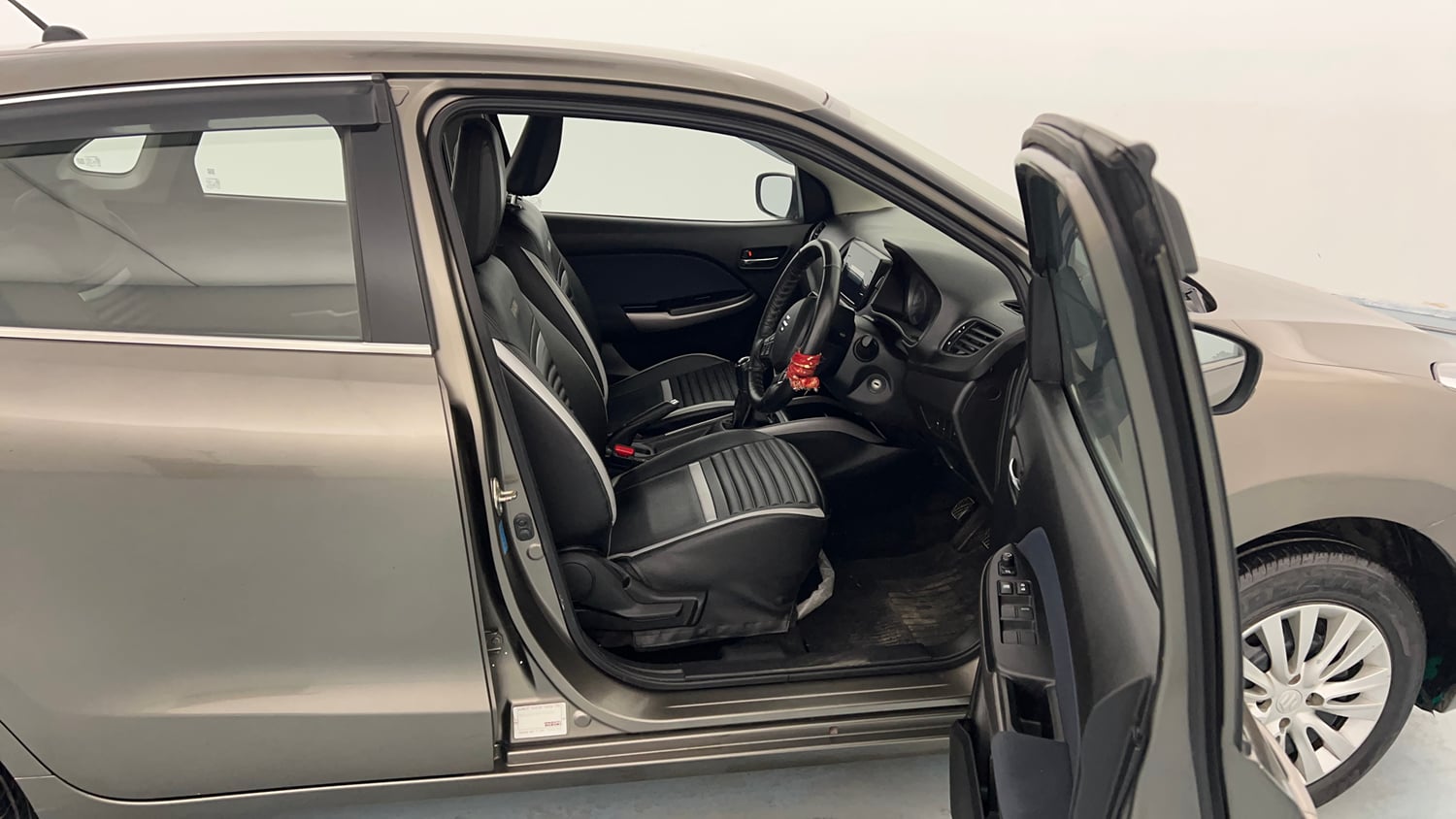 Used 2021 Maruti Suzuki Baleno Delta Petrol Manual interior RIGHT SIDE FRONT DOOR CABIN VIEW