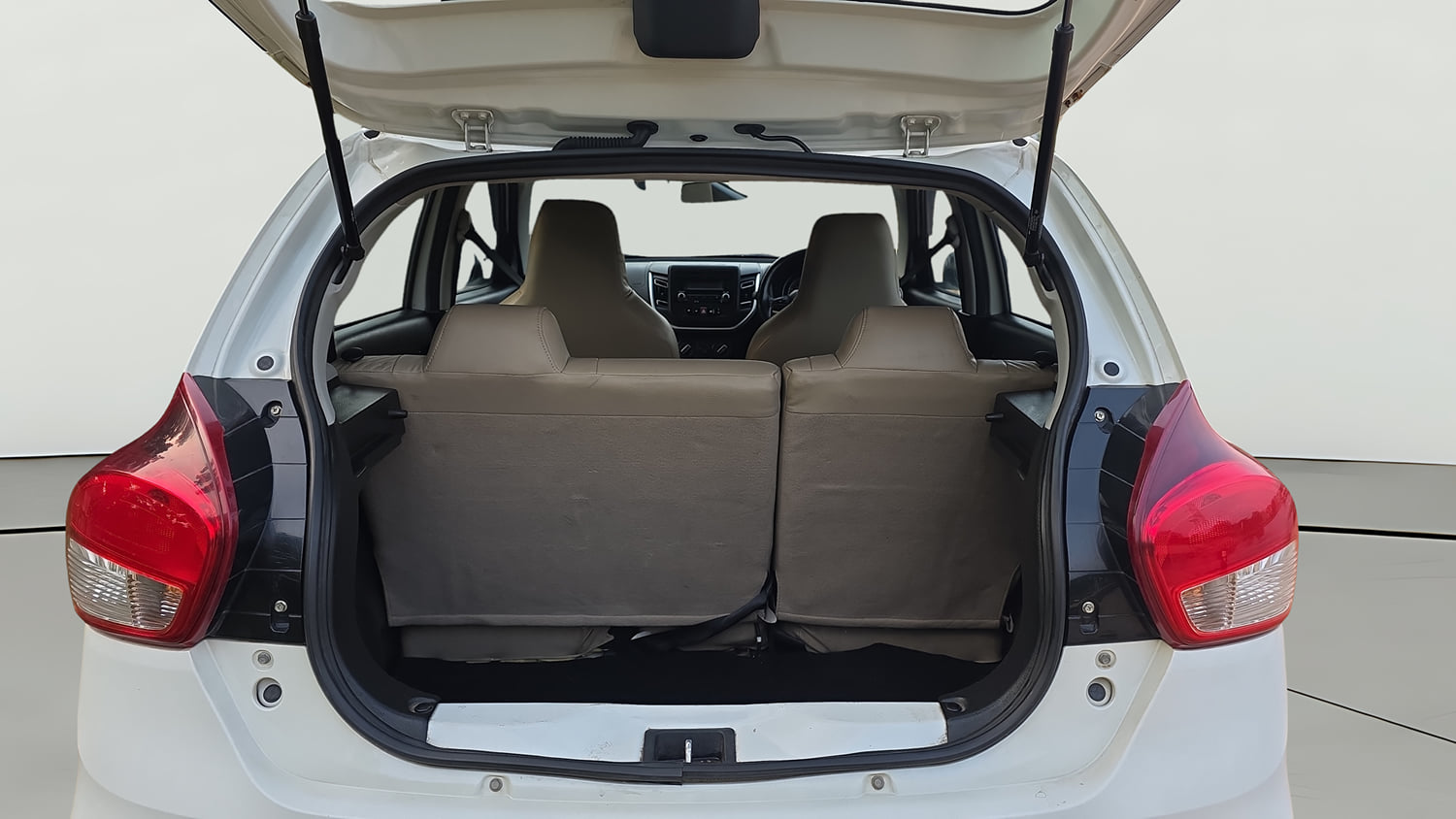 Used 2023 Maruti Suzuki Celerio ZXi Petrol Manual interior DICKY INSIDE VIEW