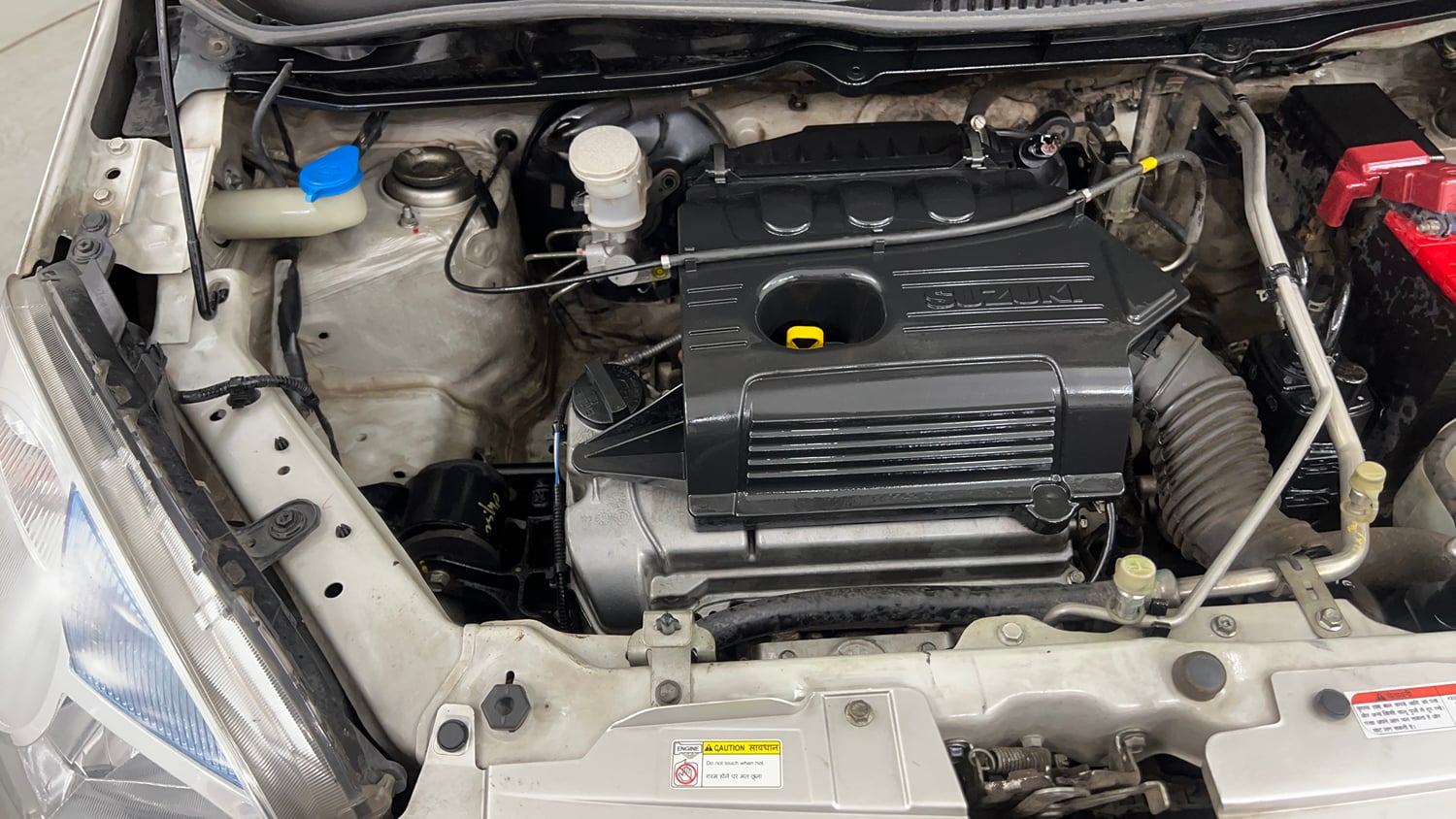 Used 2015 Maruti Suzuki Wagon R VXI Petrol Manual engine ENGINE RIGHT SIDE VIEW