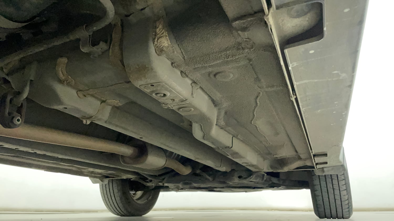 Used 2016 Hyundai Creta 1.6 SX Plus AT Petrol Petrol Automatic extra REAR RIGHT UNDERBODY VIEW