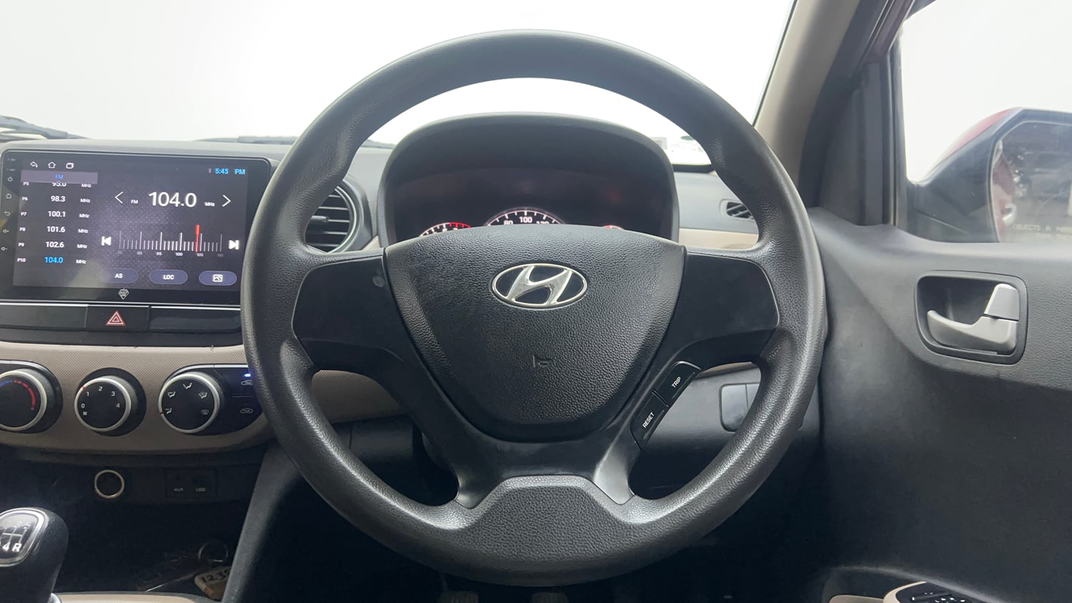 Used 2015 Hyundai Grand i10 Sportz 1.2 Kappa VTVT Petrol Manual interior STEERING VIEW