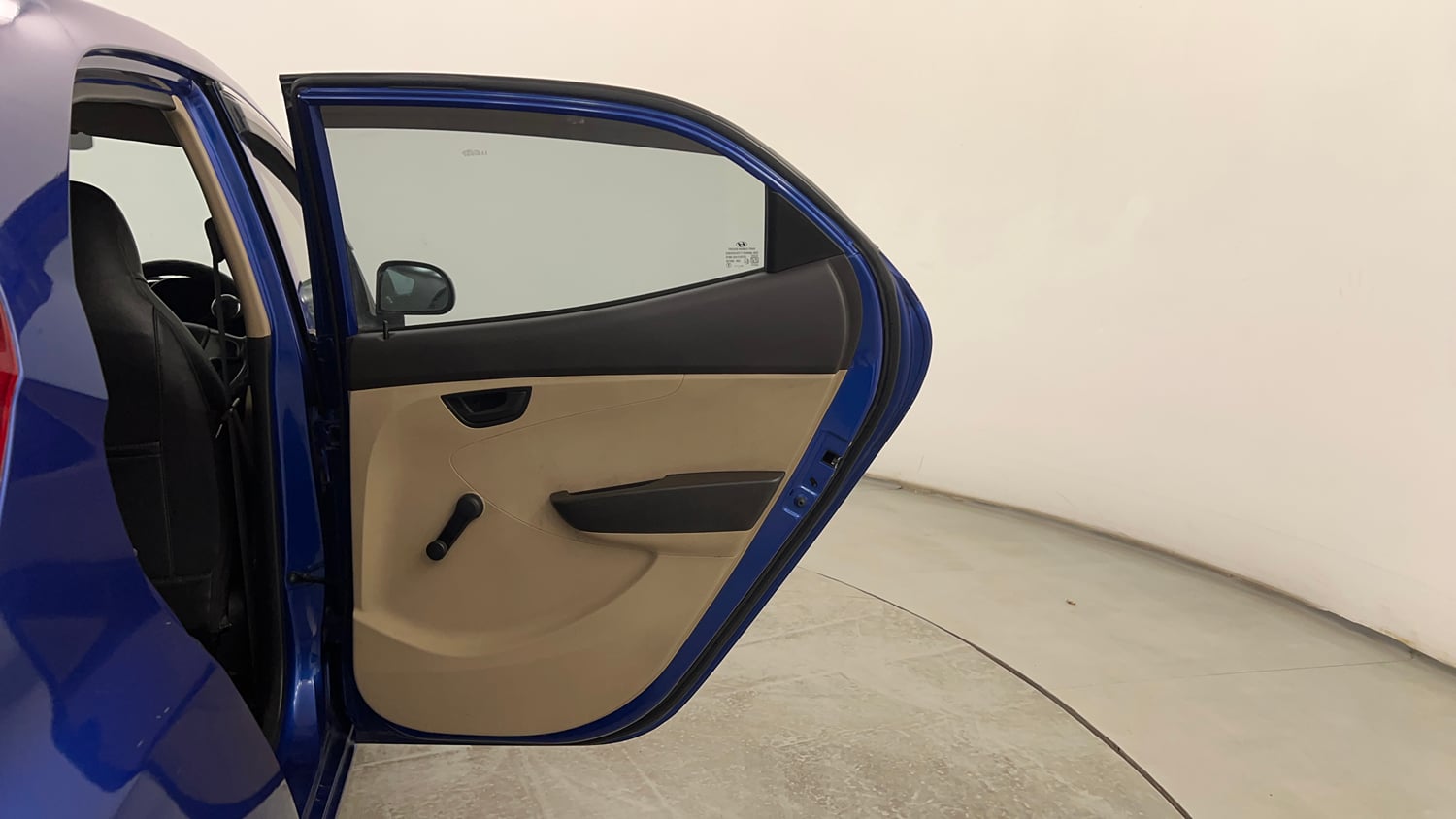 Used 2017 Hyundai Eon Era + AirBag Petrol Manual interior RIGHT REAR DOOR OPEN VIEW