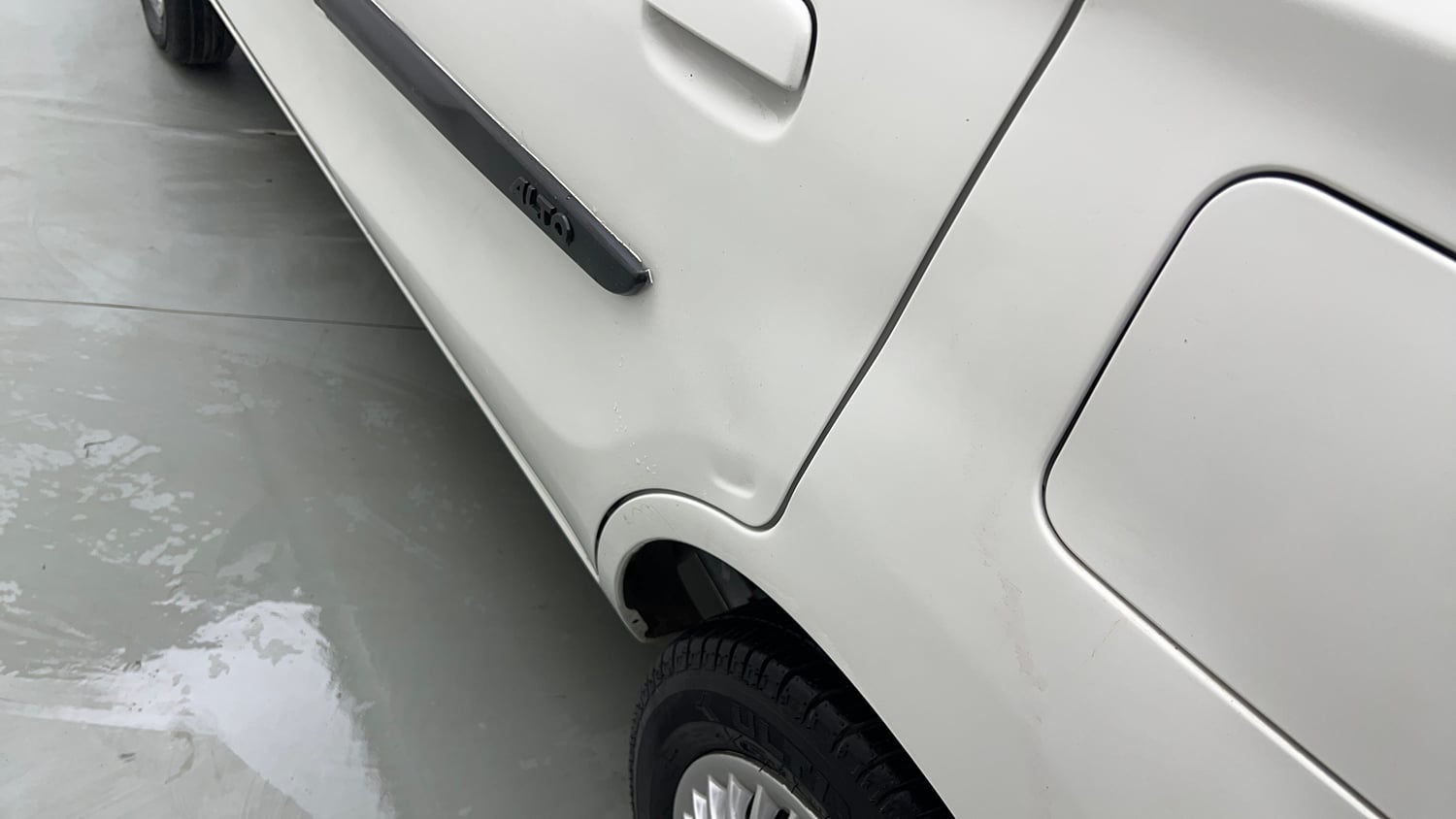Used 2016 Maruti Suzuki Alto 800 VXi Petrol Manual dents MINOR SCRATCH