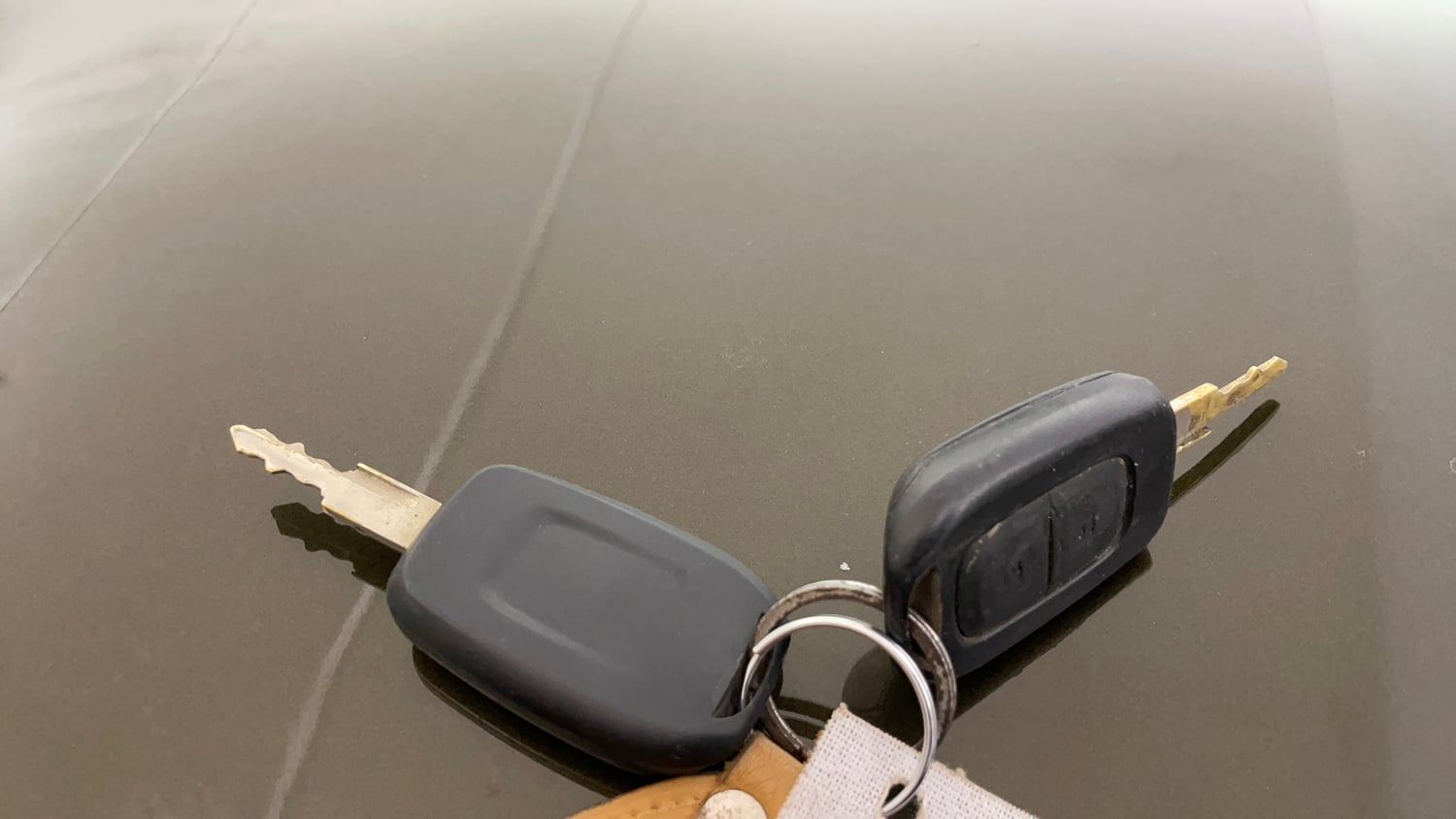 Used 2023 Renault Kwid RXT 1.0 Petrol Manual extra CAR KEY VIEW
