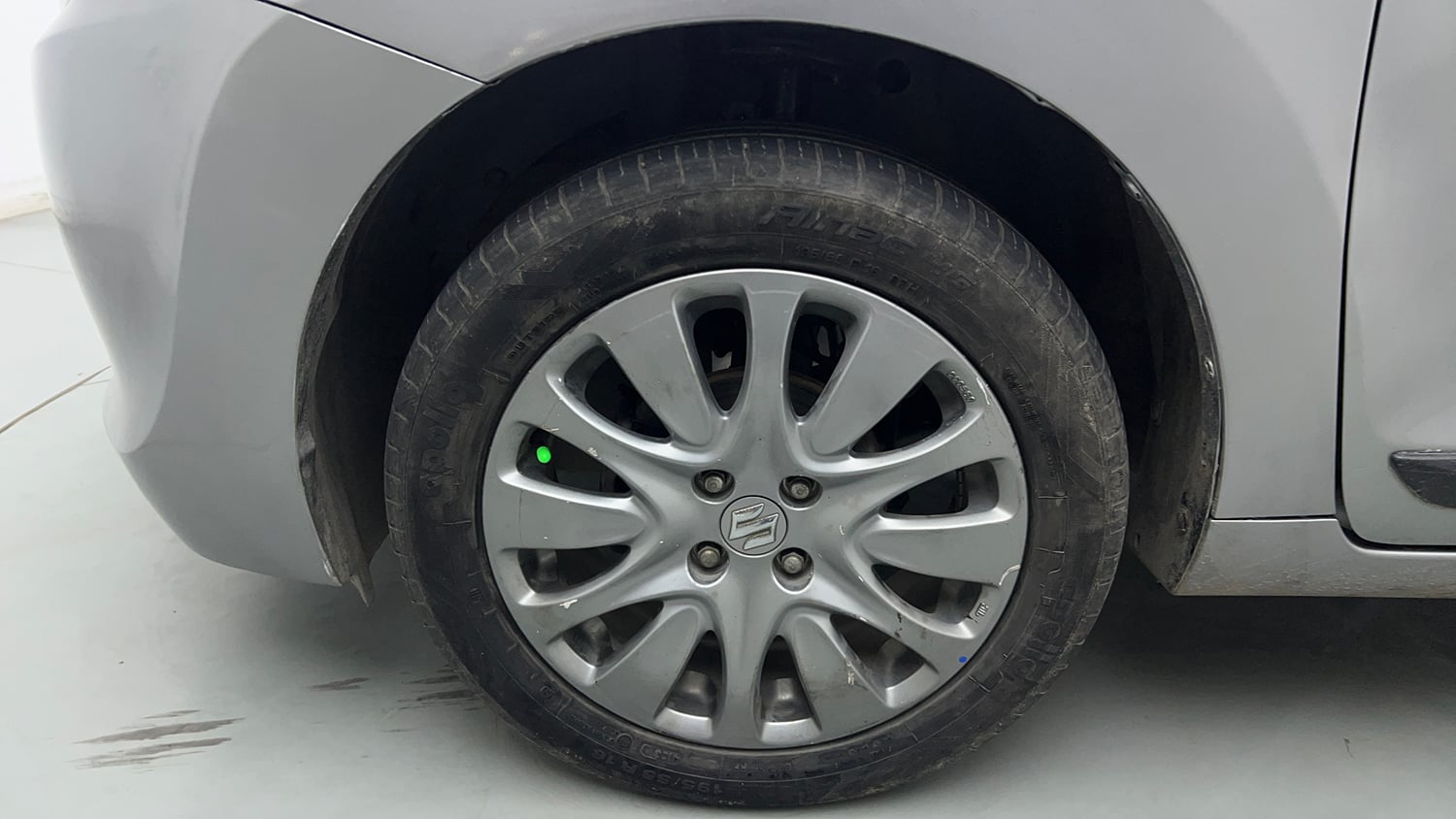 Used 2018 Maruti Suzuki Baleno Alpha 1.2 Petrol Manual tyres LEFT FRONT TYRE RIM VIEW