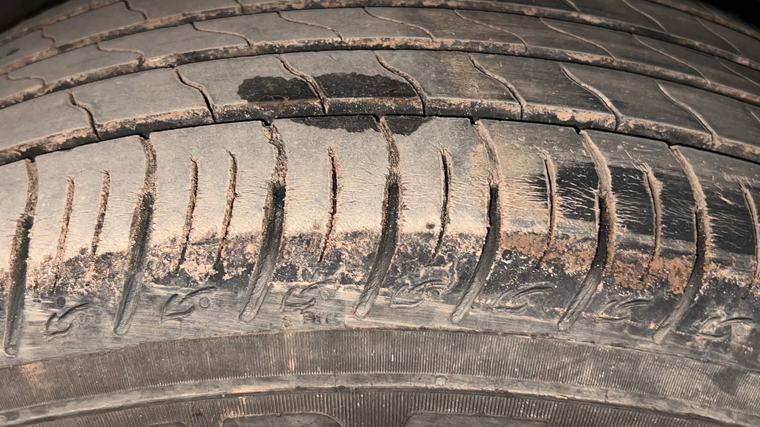 Used 2022 Toyota Urban Cruiser Premium Grade MT Petrol Manual tyres RIGHT FRONT TYRE TREAD VIEW