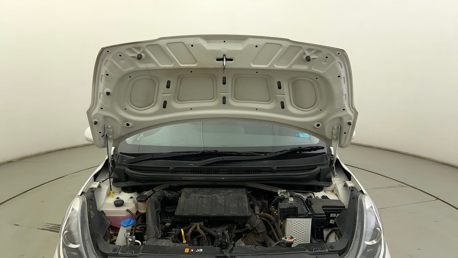Used 2024 Hyundai Grand i10 Nios Sportz 1.2 Hy-CNG Duo Cng Manual engine ENGINE & BONNET OPEN FRONT VIEW