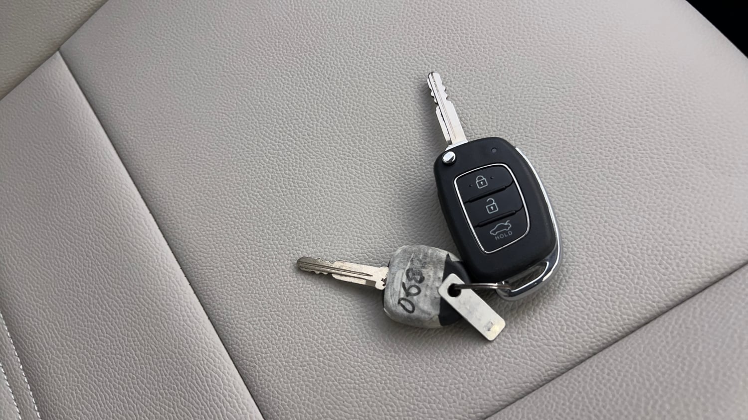 Used 2026 Hyundai Grand i10 Nios Magna 1.2 Kappa Petrol Manual extra CAR KEY VIEW